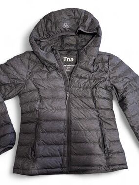TNA Packable Quilted Hooded Jacket - Dark Gray
